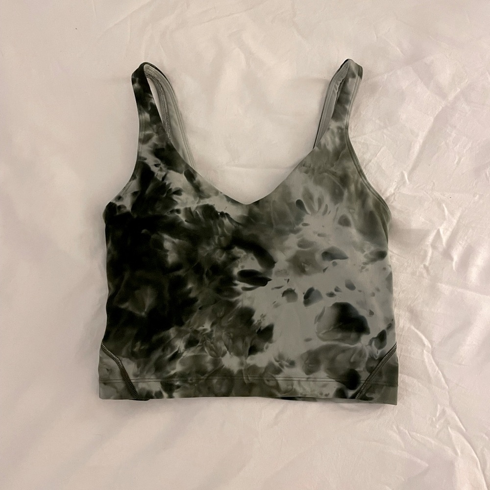 Green tie dye lululemon workout crop top with built in bra. Pads can be removed.